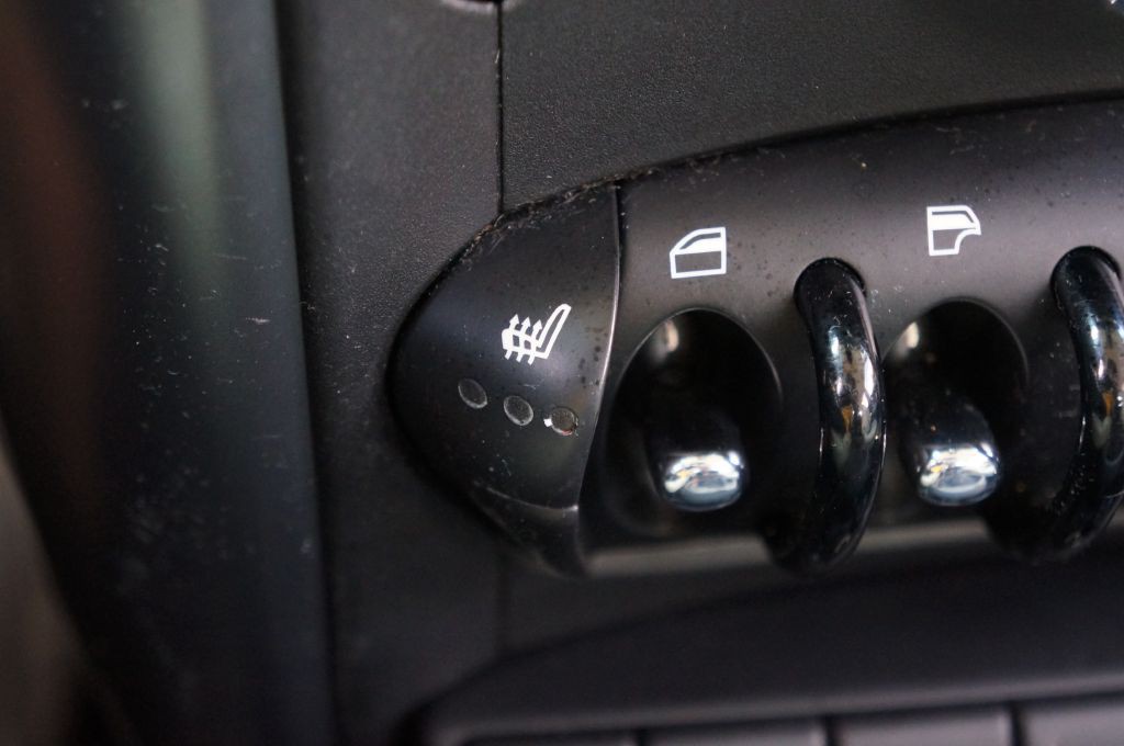 2011 MINI Countryman Image 37