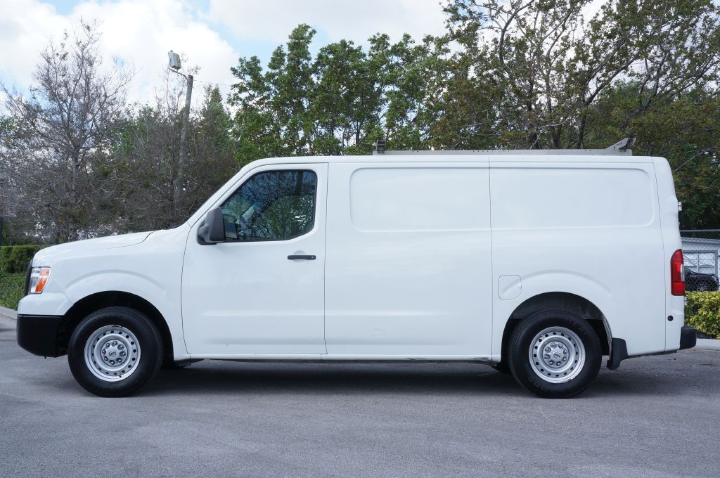 2018 Nissan NV Image 8
