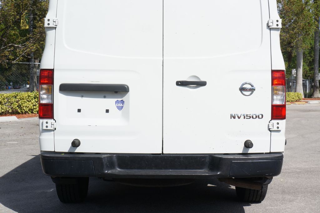 2018 Nissan NV Image 12