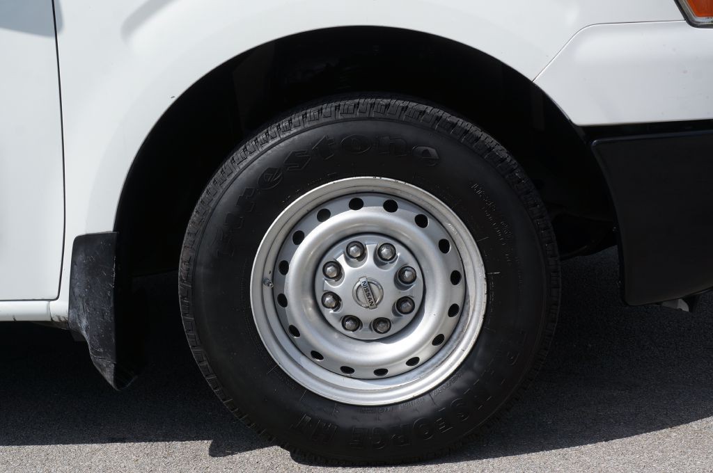 2018 Nissan NV Image 28