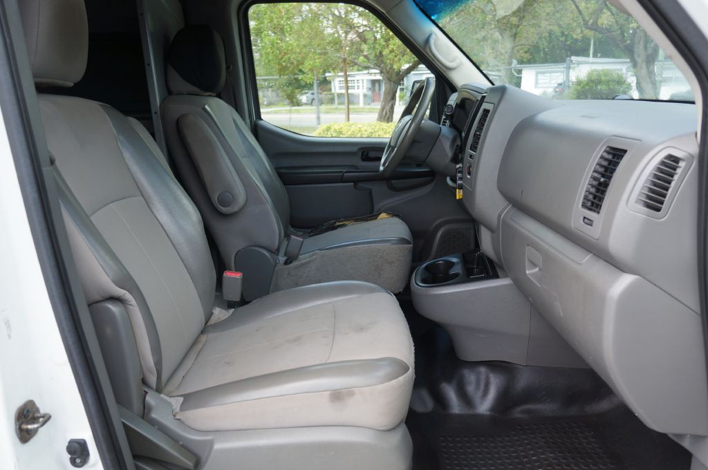 2018 Nissan NV Image 37