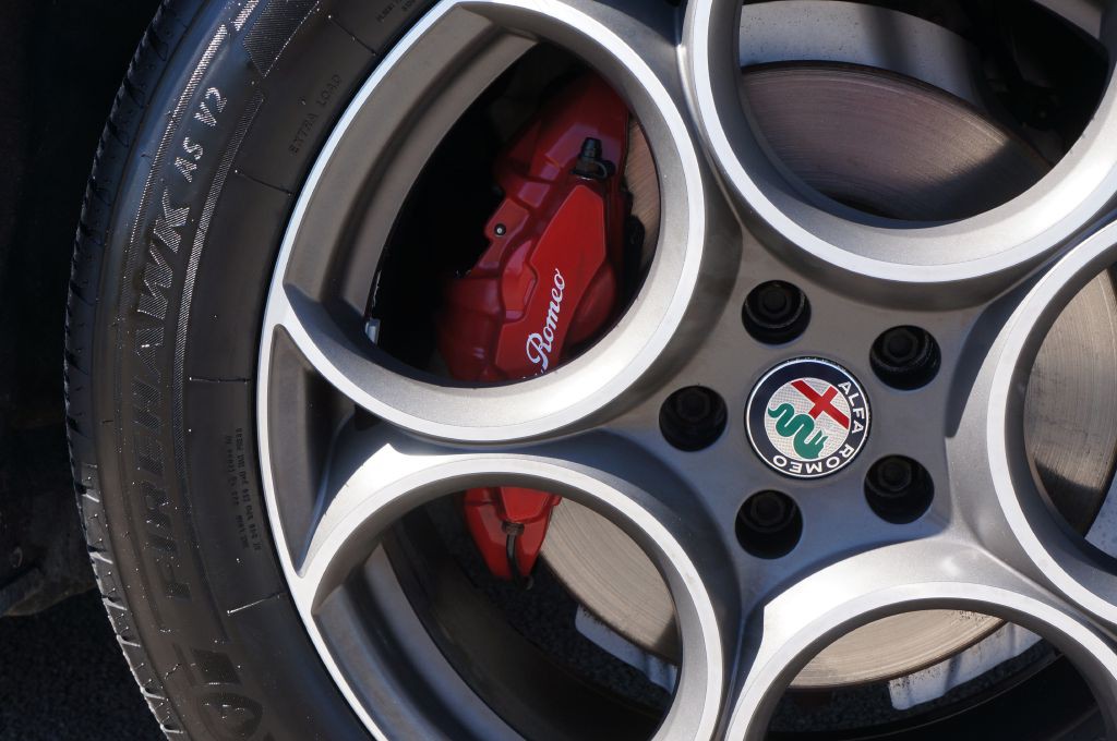 2019 Alfa Romeo Stelvio Image 23