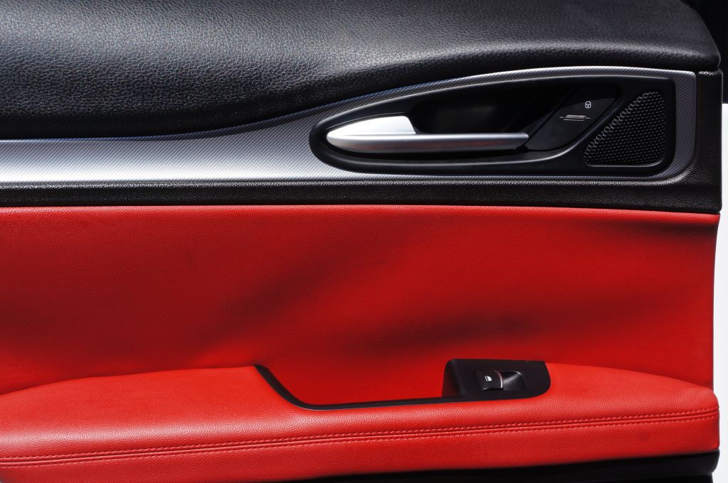 2019 Alfa Romeo Stelvio Image 32