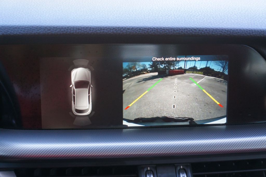 2019 Alfa Romeo Stelvio Image 39