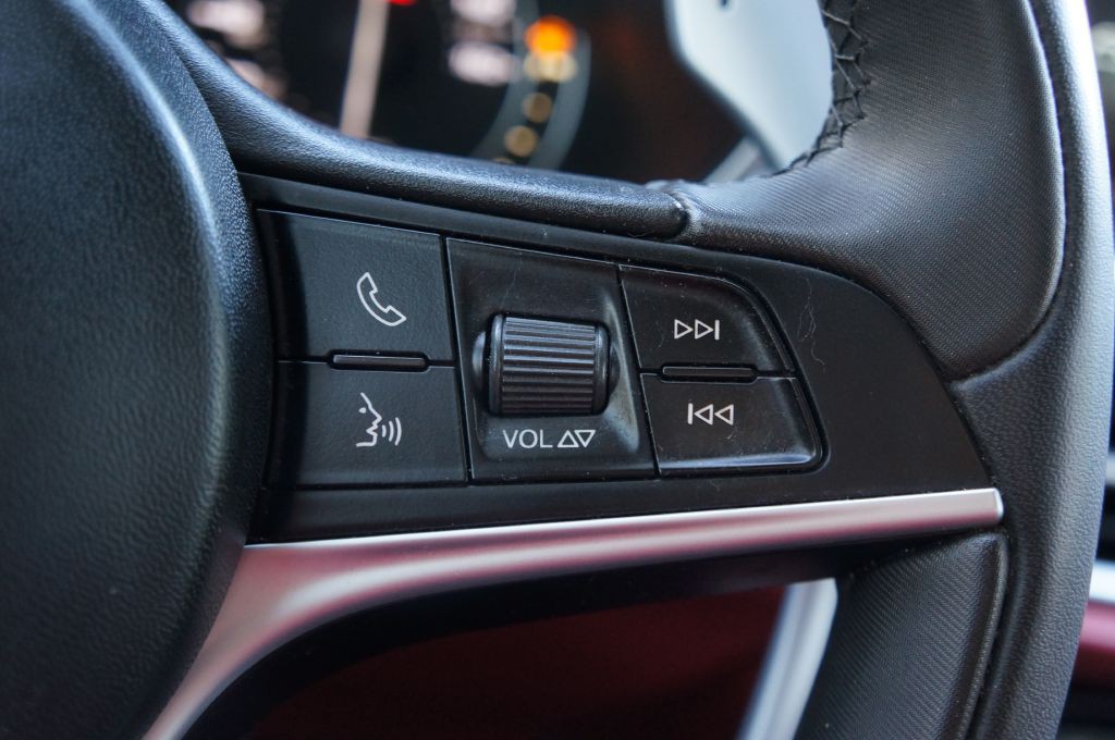 2019 Alfa Romeo Stelvio Image 47