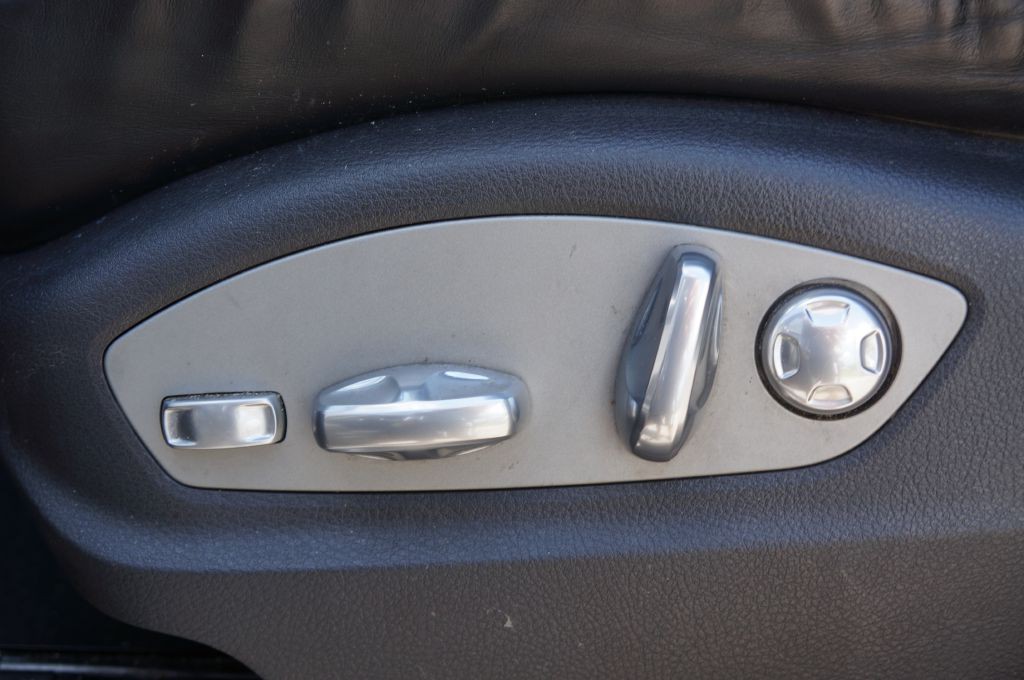 2016 Porsche Cayenne Image 7