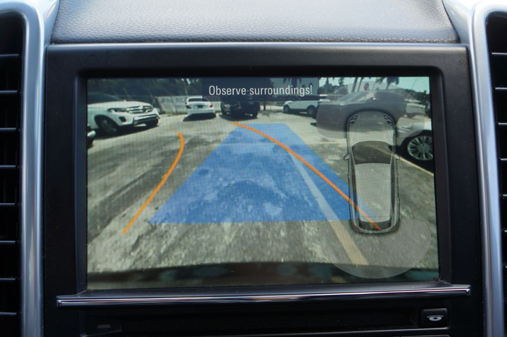 2016 Porsche Cayenne Image 15