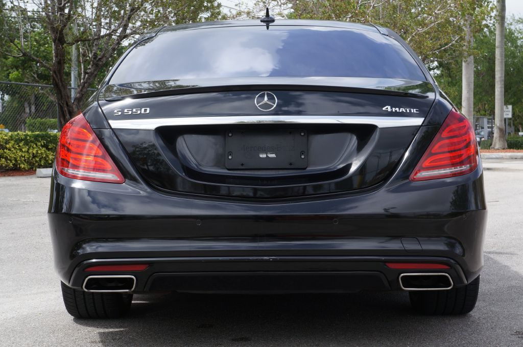2016 Mercedes-Benz S-Class Image 12