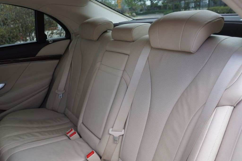 2016 Mercedes-Benz S-Class Image 32