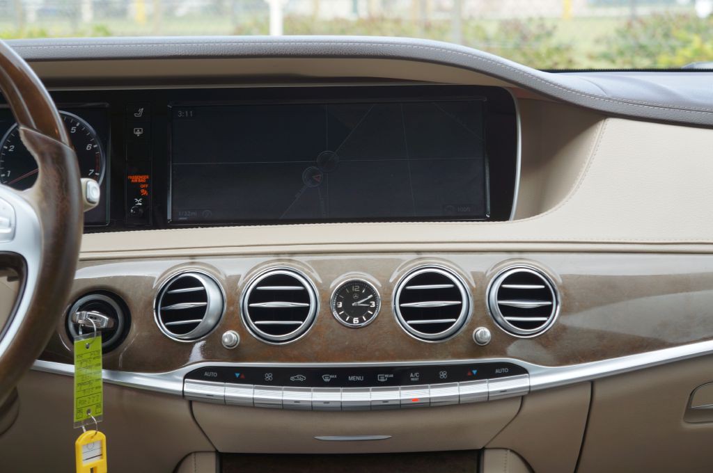 2016 Mercedes-Benz S-Class Image 36