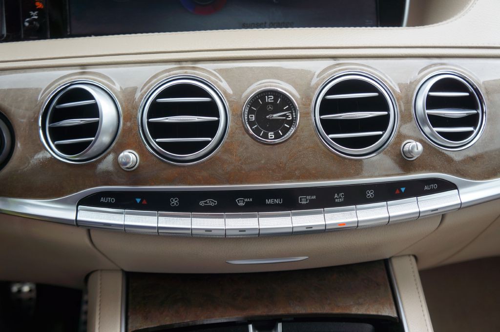 2016 Mercedes-Benz S-Class Image 42