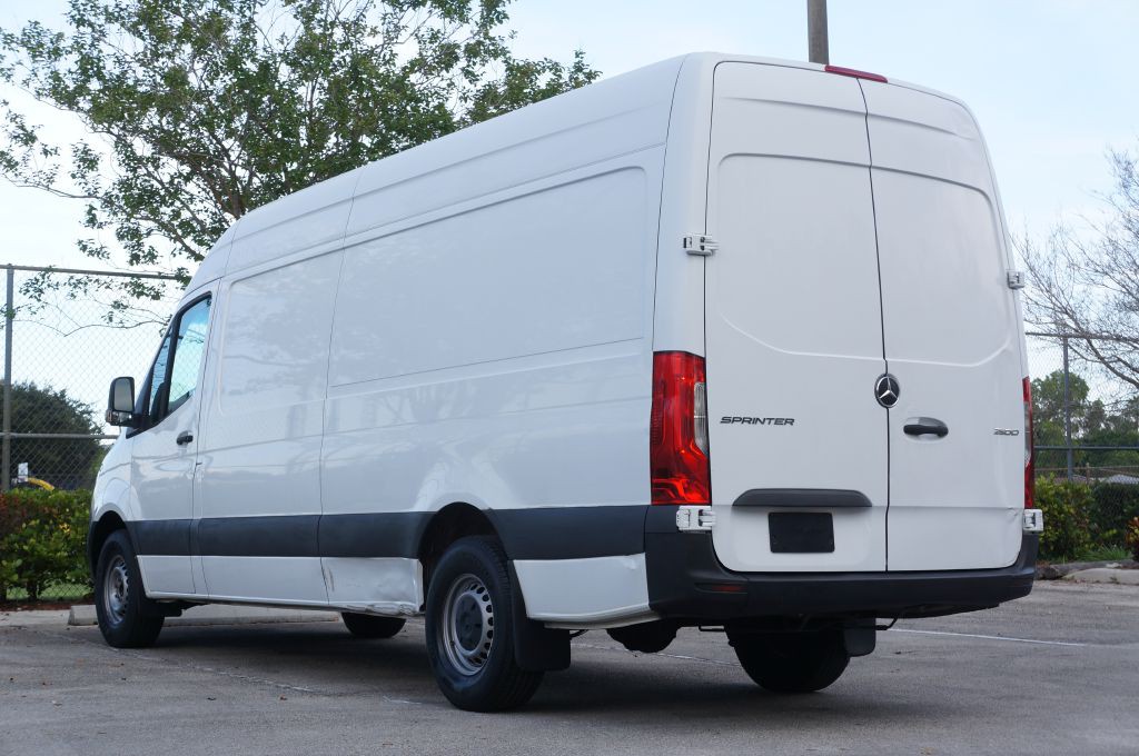 2022 Mercedes-Benz Sprinter Image 8