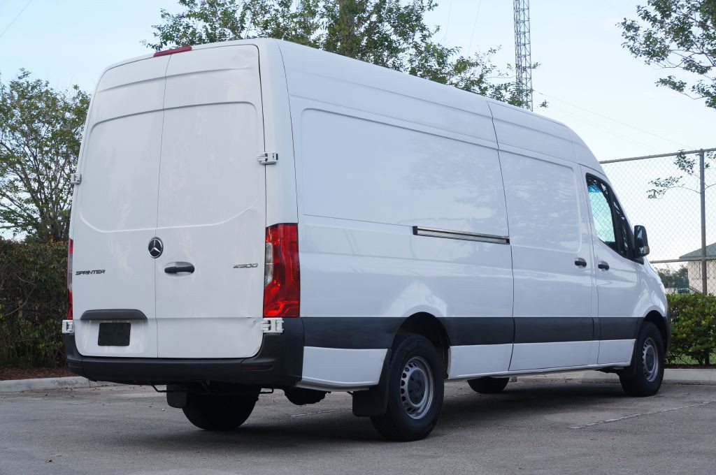 2022 Mercedes-Benz Sprinter Image 11
