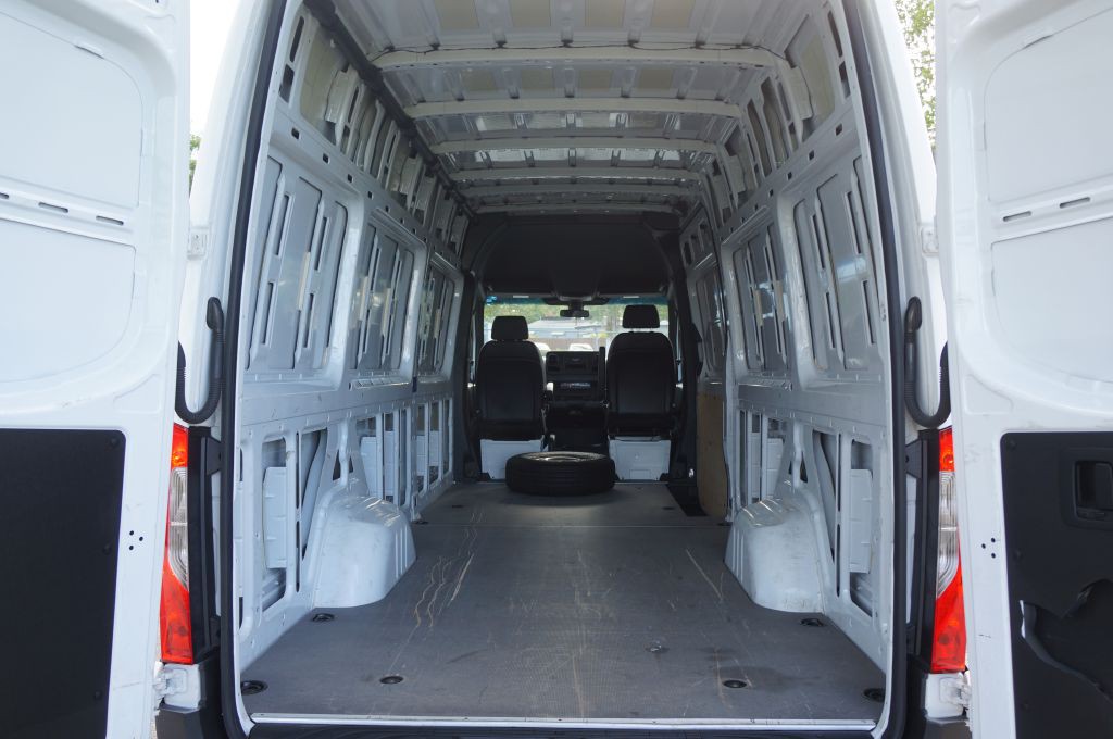 2022 Mercedes-Benz Sprinter Image 18