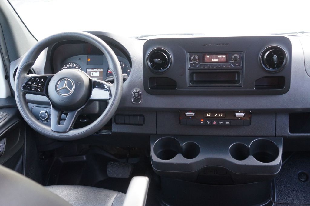 2022 Mercedes-Benz Sprinter Image 31
