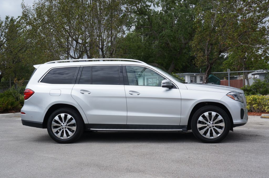 2017 Mercedes-Benz GLS-Class Image 12