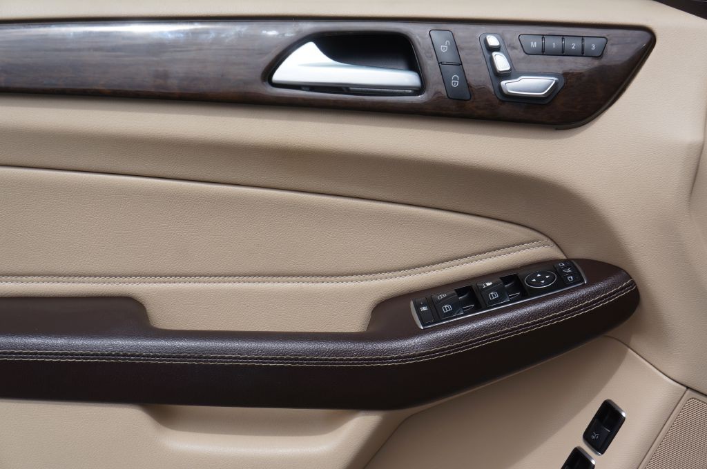 2017 Mercedes-Benz GLS-Class Image 23