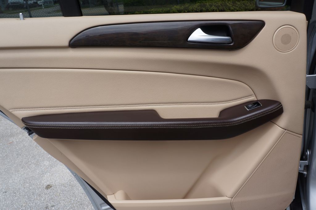 2017 Mercedes-Benz GLS-Class Image 28