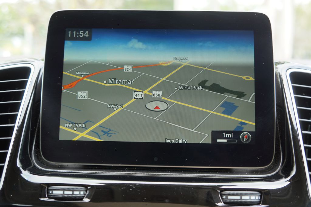 2017 Mercedes-Benz GLS-Class Image 36