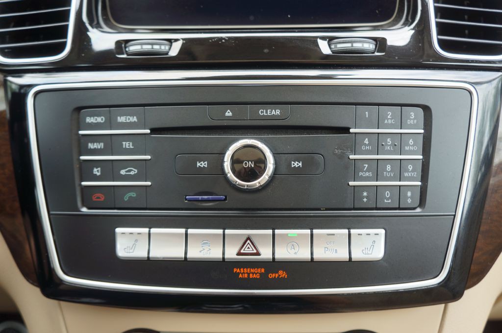 2017 Mercedes-Benz GLS-Class Image 41