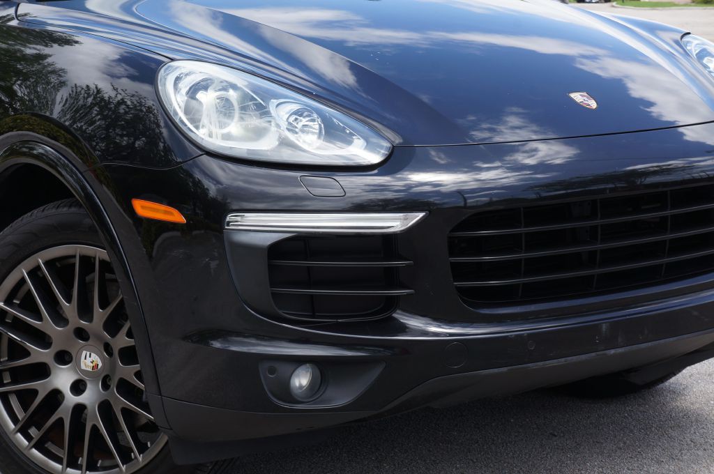 2017 Porsche Cayenne Image 15