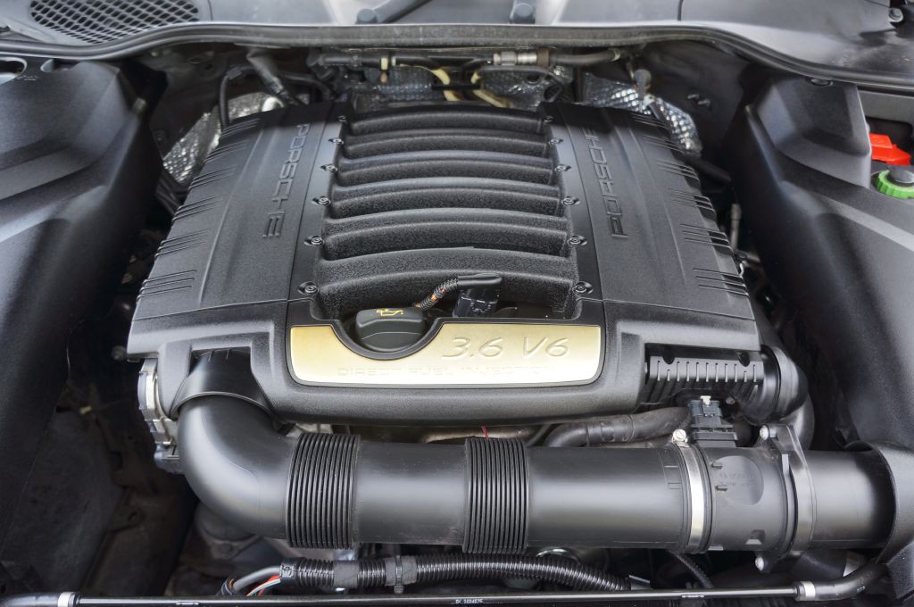 2017 Porsche Cayenne Image 20