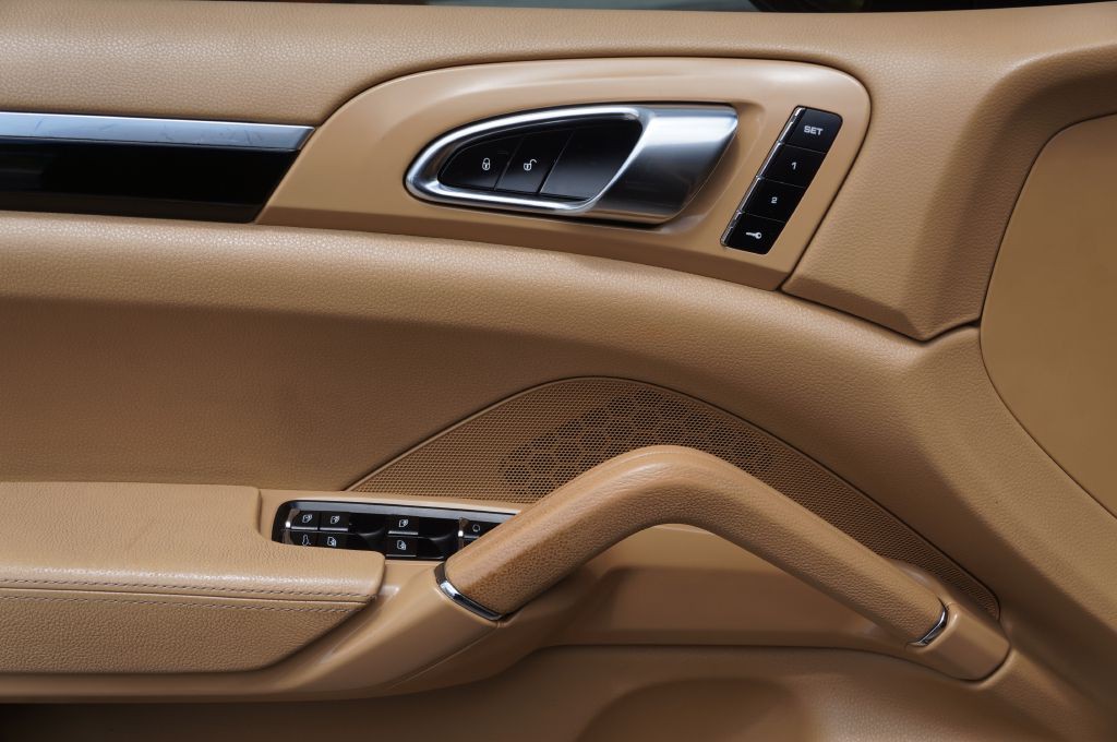2017 Porsche Cayenne Image 22