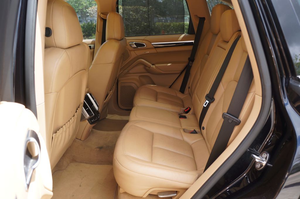2017 Porsche Cayenne Image 29