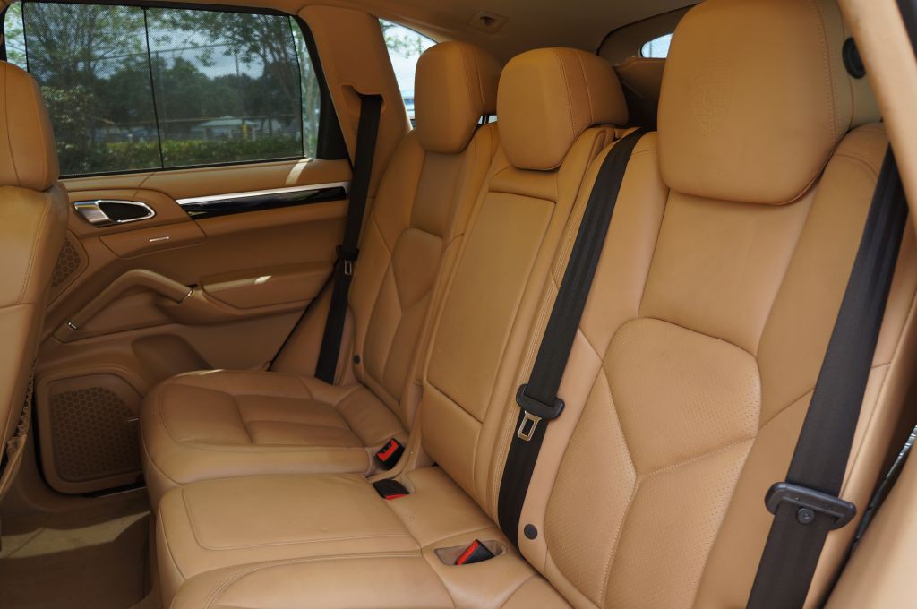 2017 Porsche Cayenne Image 30