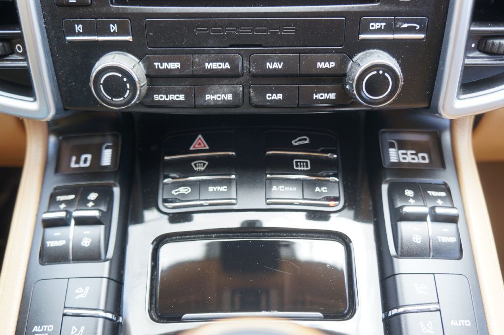 2017 Porsche Cayenne Image 37