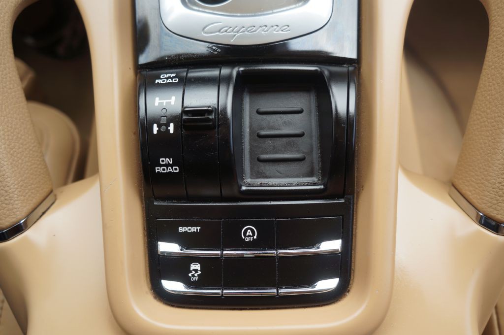 2017 Porsche Cayenne Image 39