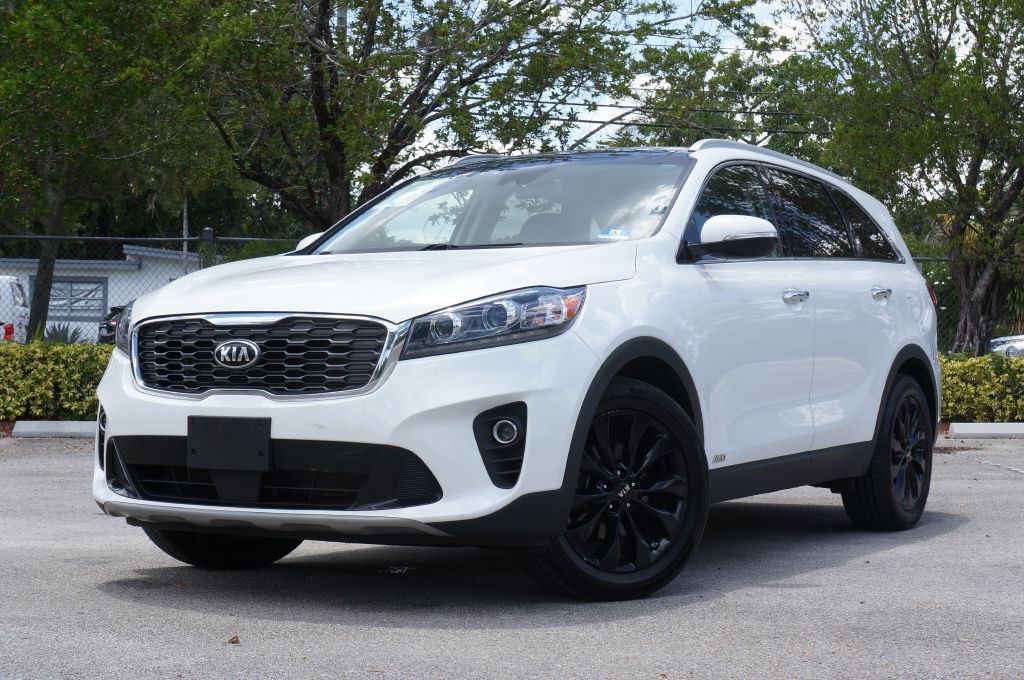 2020 Kia Sorento Image 1