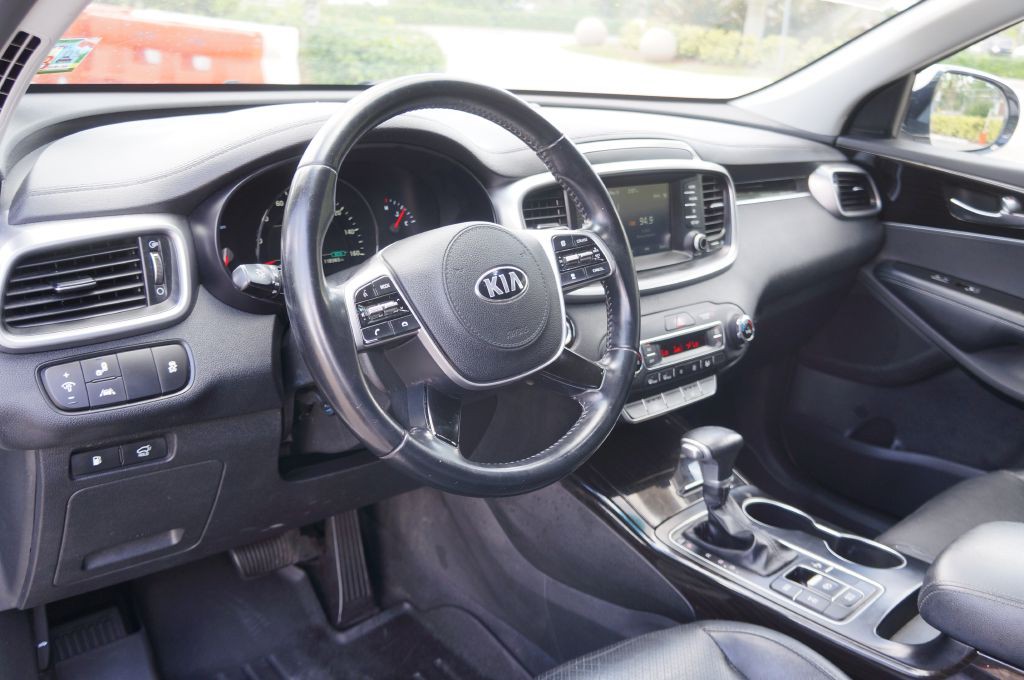 2020 Kia Sorento Image 18