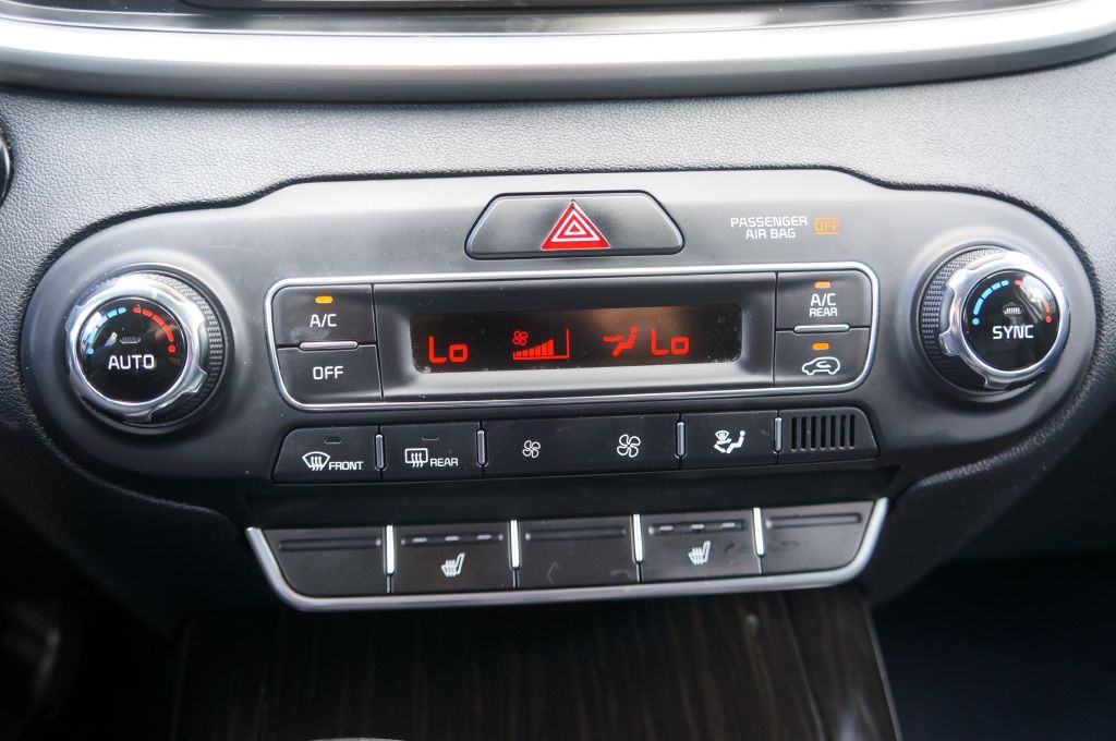 2020 Kia Sorento Image 32