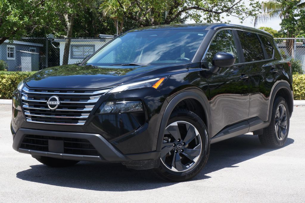2024 Nissan Rogue Image 2