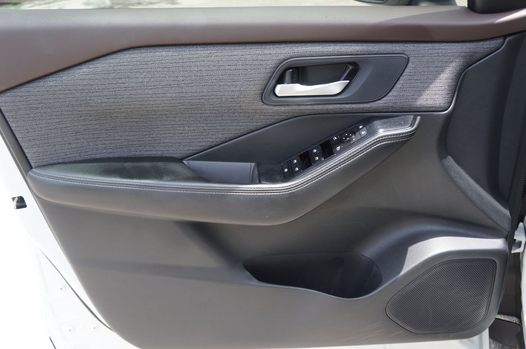 2021 Nissan Rogue Image 19