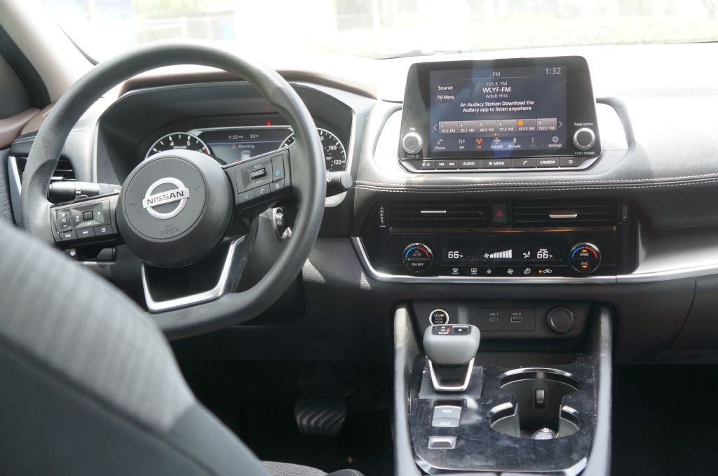 2021 Nissan Rogue Image 30