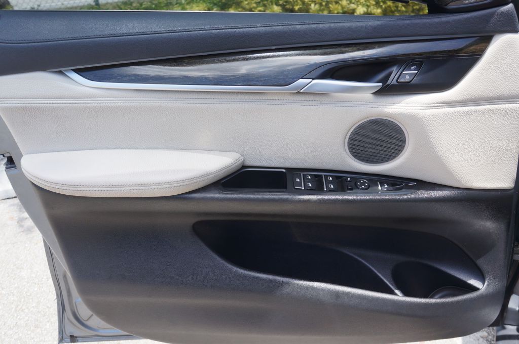 2018 BMW X6 Image 19