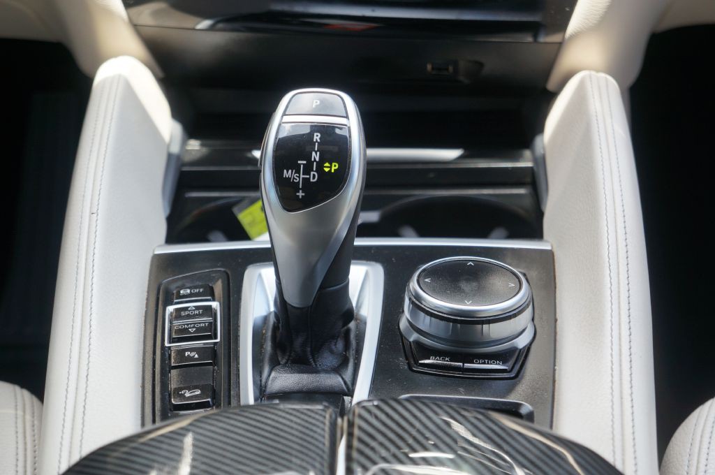 2018 BMW X6 Image 37