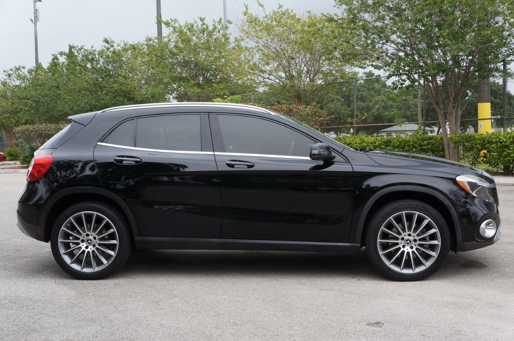 2019 Mercedes-Benz GLA-Class Image 12