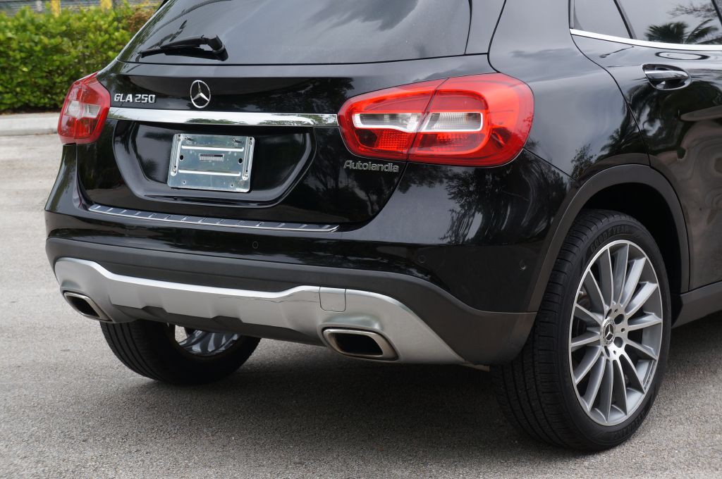 2019 Mercedes-Benz GLA-Class Image 14