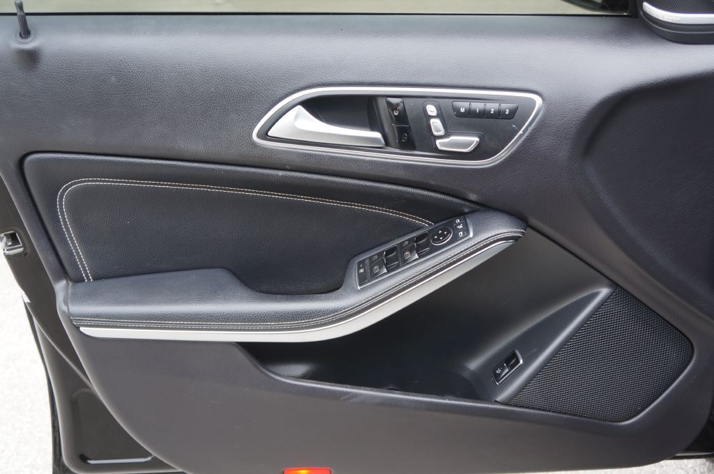 2019 Mercedes-Benz GLA-Class Image 19