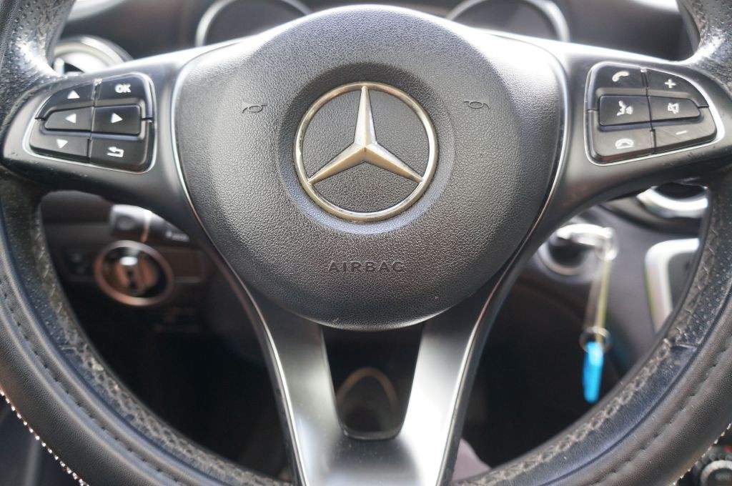 2019 Mercedes-Benz GLA-Class Image 37