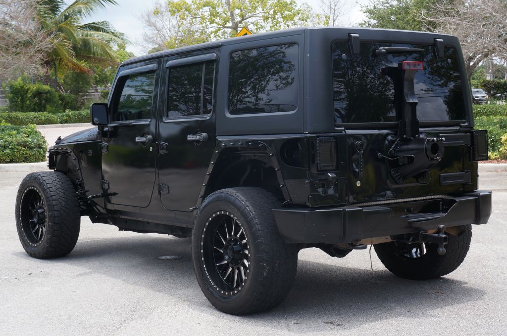 2017 Jeep Wrangler Unlimited Image 8