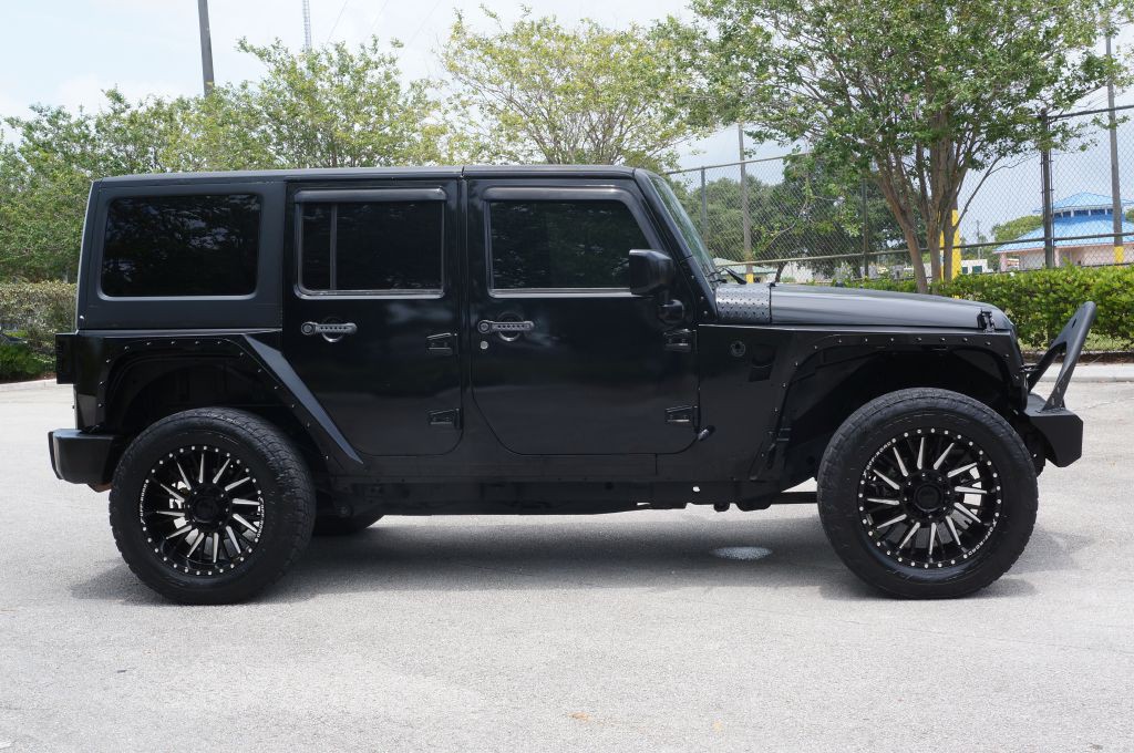 2017 Jeep Wrangler Unlimited Image 12