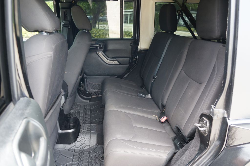 2017 Jeep Wrangler Unlimited Image 24
