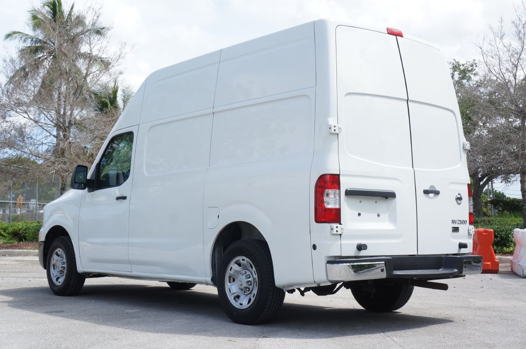 2018 Nissan NV Image 8