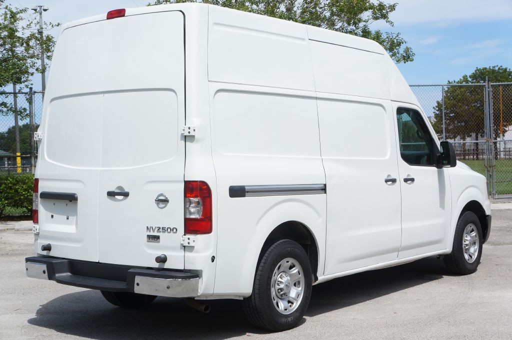 2018 Nissan NV Image 13
