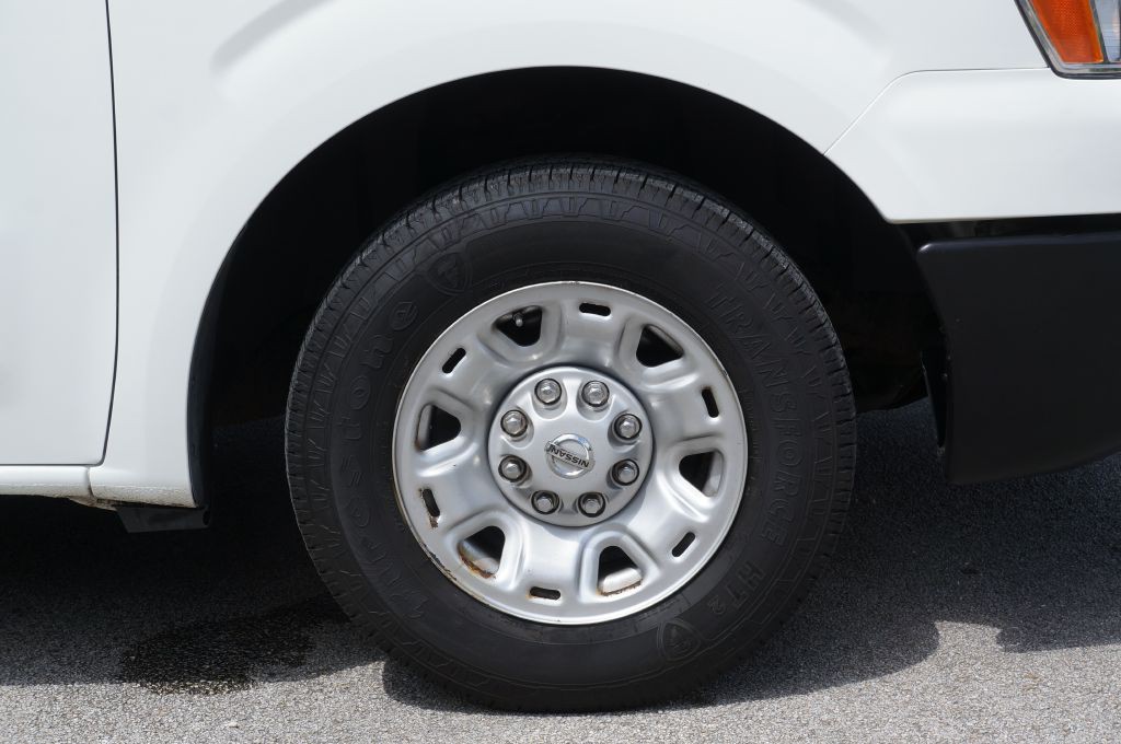 2018 Nissan NV Image 20