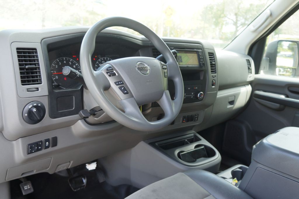 2018 Nissan NV Image 24